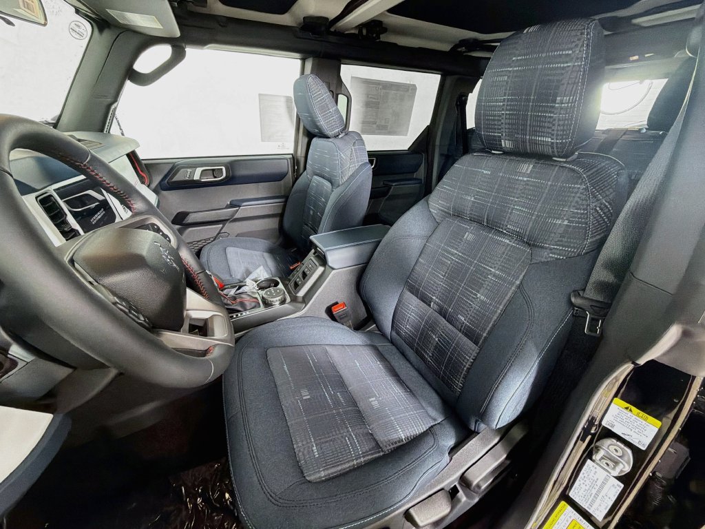 New 2026 Ford Bronco Heritage Edition AWD/4WD image 17