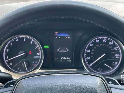 Used 2022 Toyota Camry SE FWD image 17