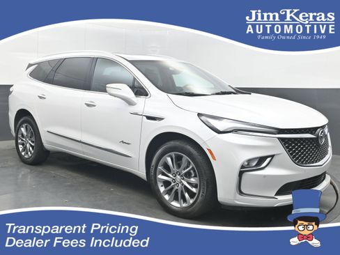 Used 2024 Buick Enclave Avenir FWD image 1