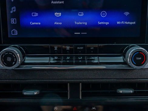 Used 2023 Chevrolet Colorado Trail Boss w/ Technology Package image 26