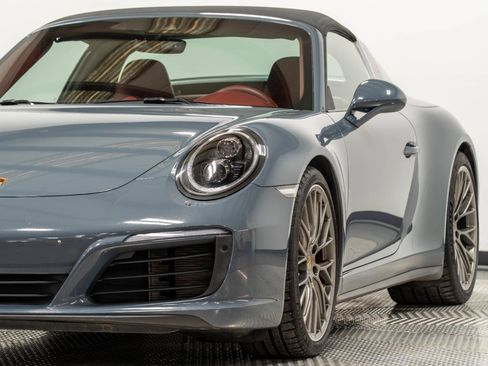Used 2017 Porsche 911 Targa 4S AWD/4WD image 7
