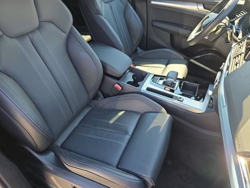 Used 2025 Audi Q5 2.0T Premium Plus AWD/4WD image 12
