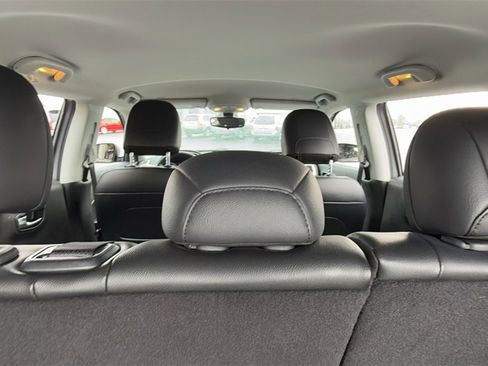 Used 2019 Jeep Compass Latitude w/ Cold Weather Group image 26