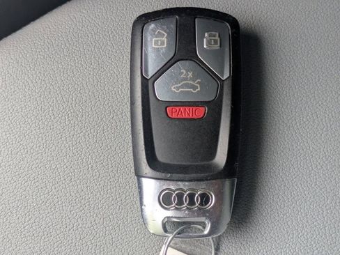 Used 2022 Audi Q5 2.0T Premium AWD/4WD image 29