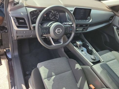 Used 2023 Nissan Rogue SV AWD/4WD image 16