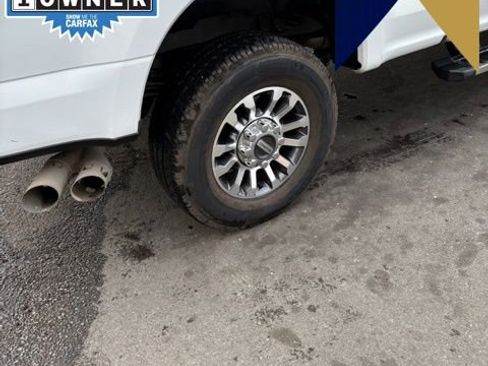 Used 2021 Ford F250 Lariat w/ Lariat Value Package image 5