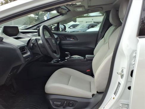 Used 2024 Toyota Prius Limited w/ Limited Premium Package image 12