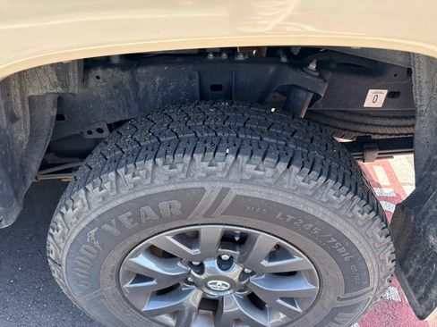 Used 2020 Toyota Tacoma SR5 RWD image 5