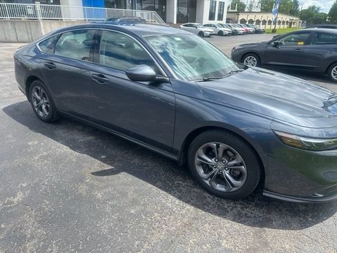 Used 2023 Honda Accord EX image 4