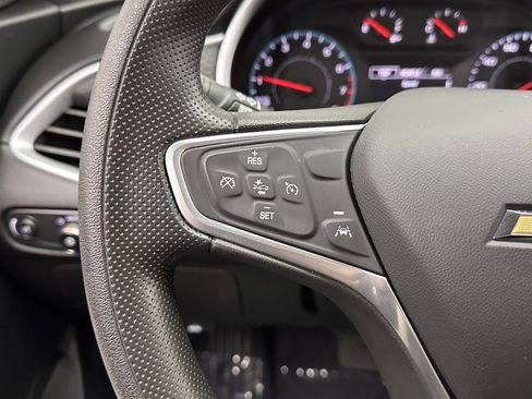 Used 2023 Chevrolet Malibu LS image 18