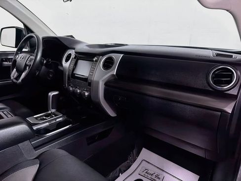 Used 2018 Toyota Tundra SR5 AWD/4WD image 28