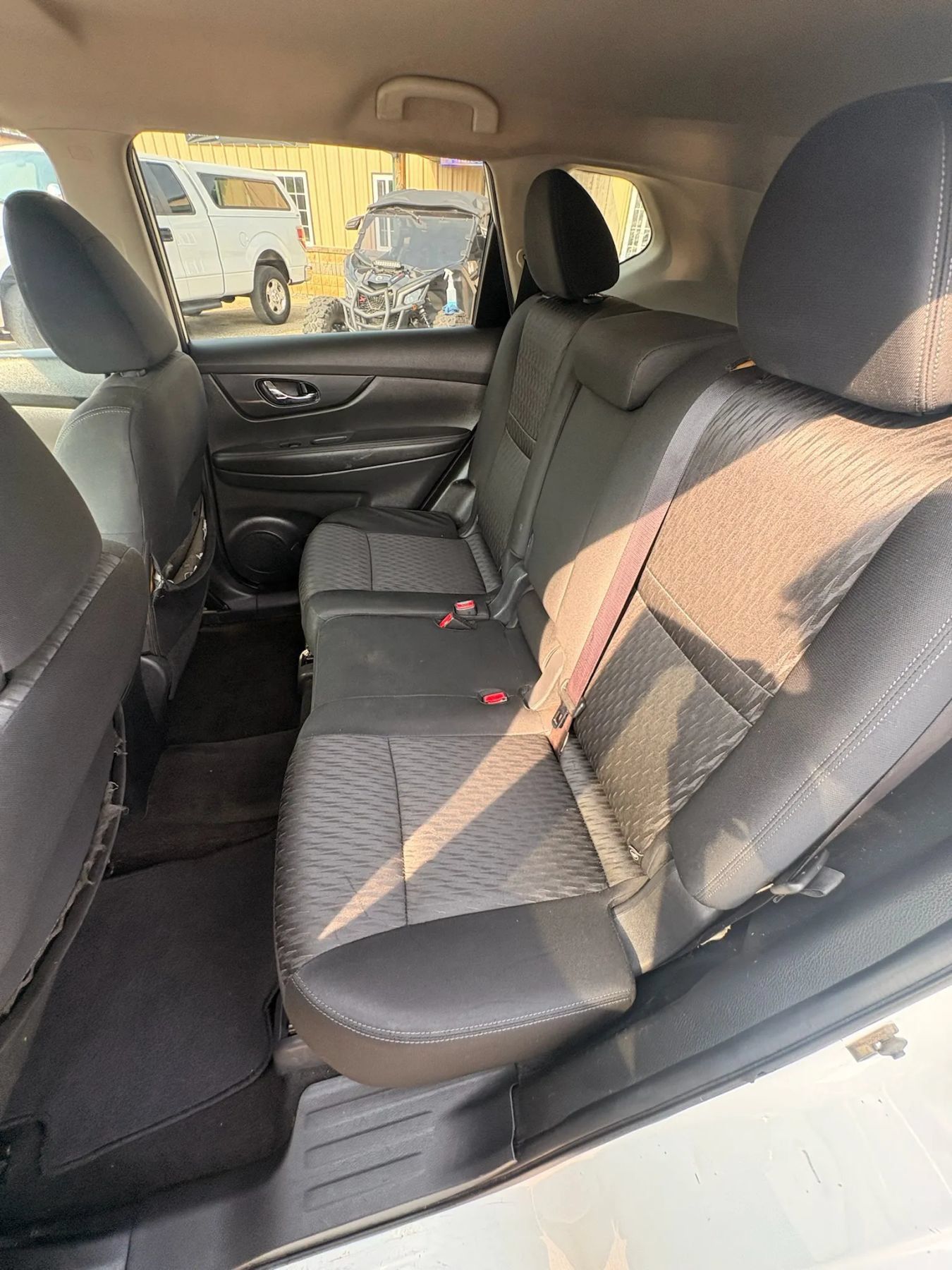 Used 2017 Nissan Rogue SV FWD image 41