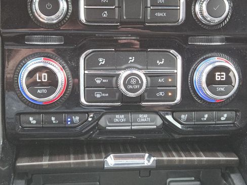 Used 2024 GMC Yukon Denali AWD/4WD image 37
