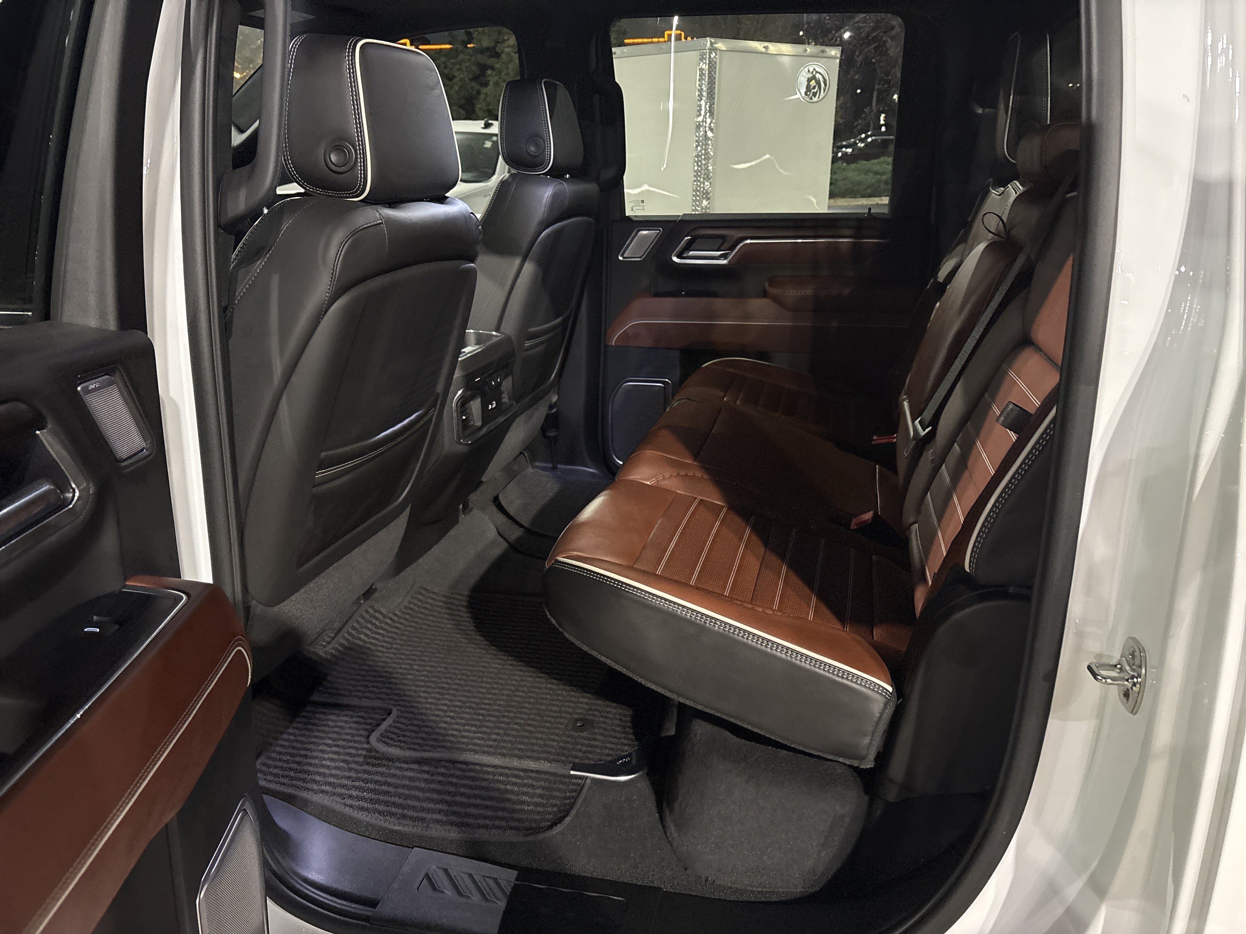 Used 2026 GMC Sierra 2500 Denali Ultimate AWD/4WD image 14