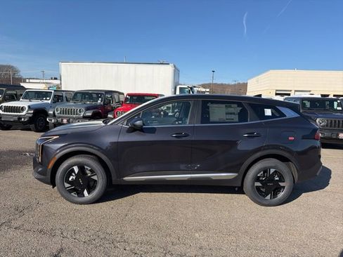 New 2026 Kia Sportage LX image 7