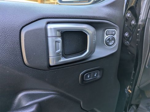 Used 2024 Jeep Wrangler Sport S image 13