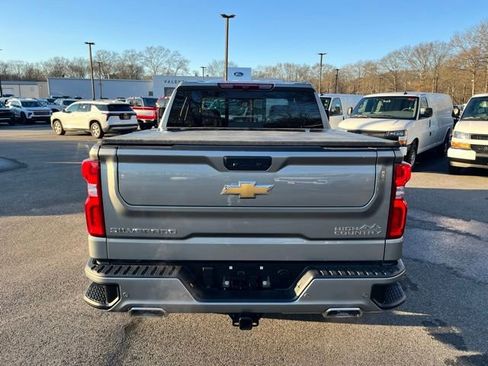 Used 2024 Chevrolet Silverado 1500 High Country w/ High Country Premium Package AWD/4WD image 7