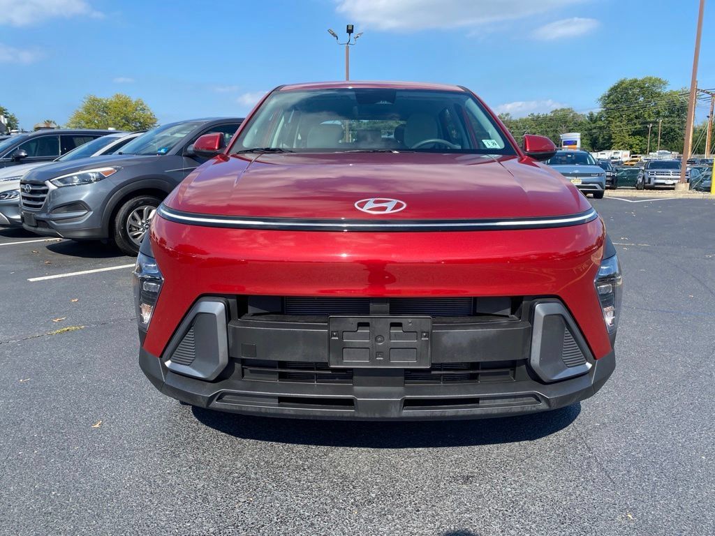 Certified 2024 Hyundai Kona SE AWD/4WD image 3