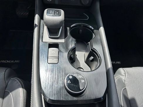 Used 2023 Nissan Rogue Platinum w/ Platinum Premium Package AWD/4WD image 34