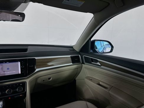 Used 2022 Volkswagen Atlas SEL AWD/4WD image 23