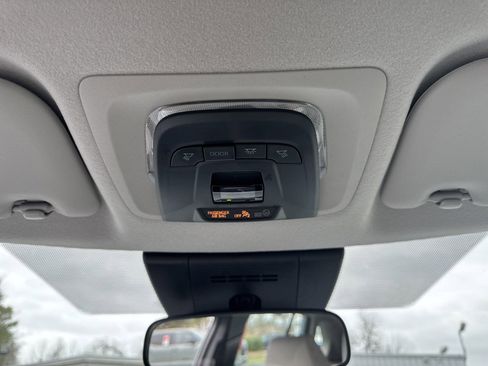 New 2025 Toyota Corolla Cross L image 21