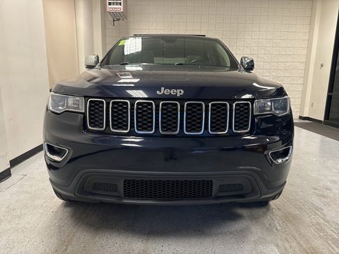 Used 2017 Jeep Grand Cherokee Limited w/ Trailer Tow Group IV image 37