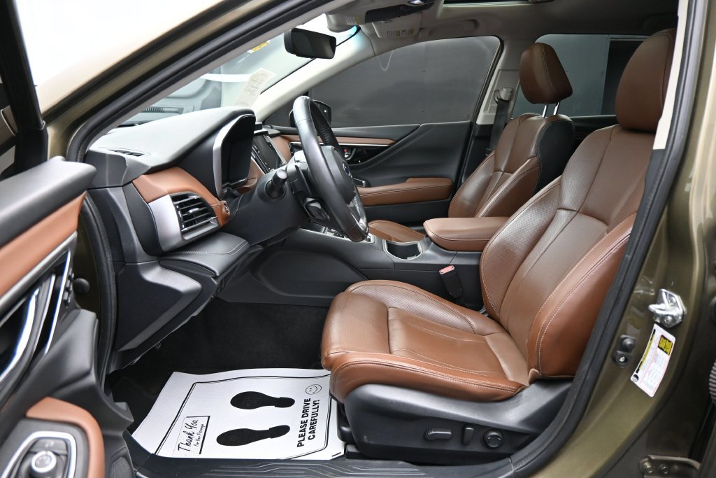 Used 2021 Subaru Outback Touring w/ Popular Package #2 AWD/4WD image 9