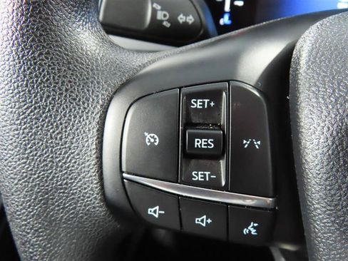 Used 2025 Ford Escape Active AWD/4WD image 23