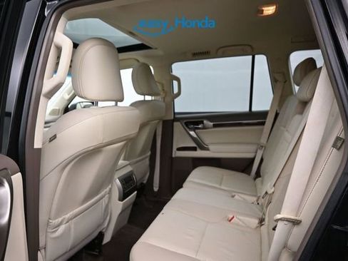 Used 2019 Lexus GX 460 Premium w/ Premium Package AWD/4WD image 16