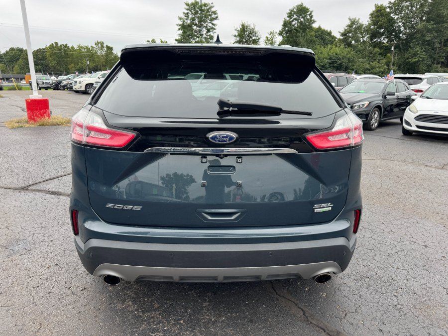Used 2019 Ford Edge SEL w/ Equipment Group 201A FWD image 4