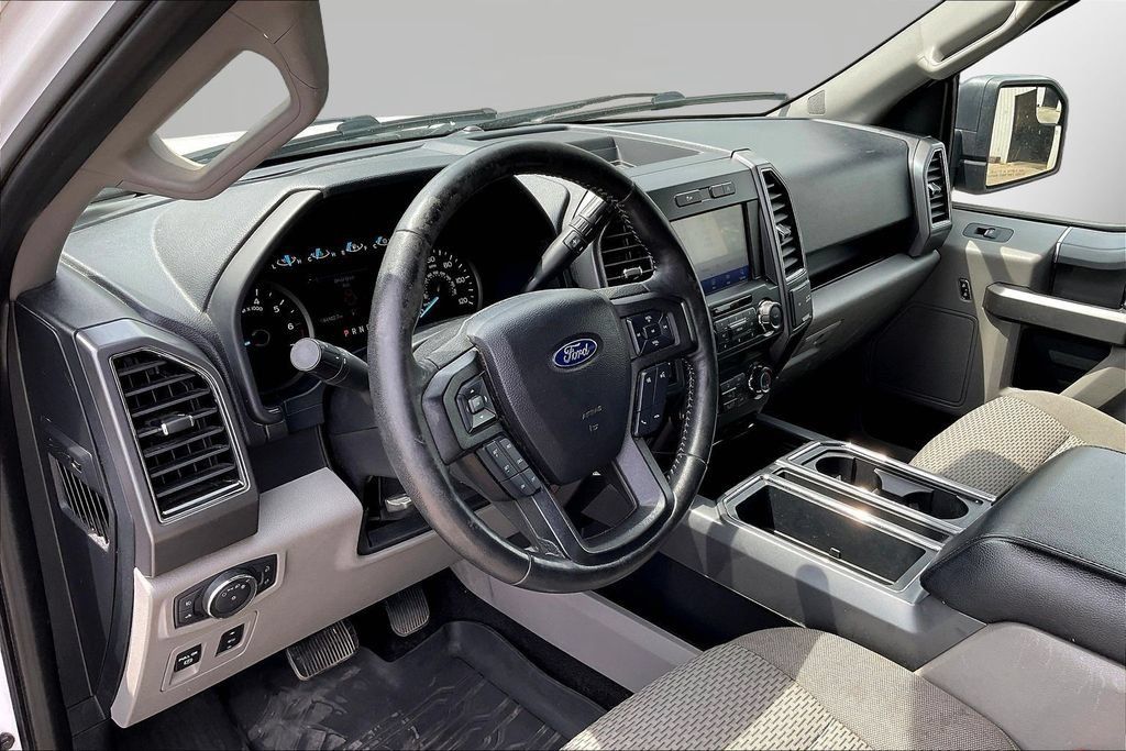 Used 2020 Ford F150 XLT w/ Equipment Group 302A Luxury AWD/4WD image 17