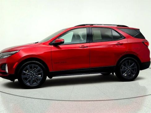 Used 2023 Chevrolet Equinox RS w/ RS Leather Package FWD image 8