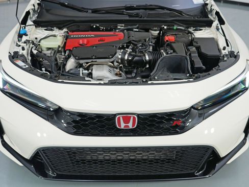 Used 2024 Honda Civic Type R image 7