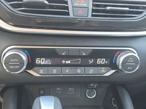 New 2025 Nissan Altima 2.5 SR w/ SR Premium Package image 16