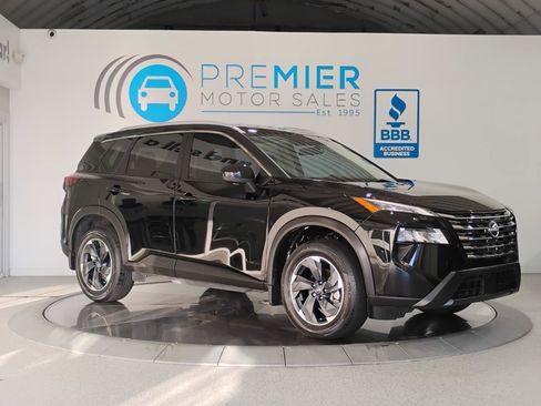 Used 2024 Nissan Rogue SV w/ SV Premium Package FWD image 87