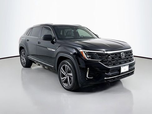 Used 2024 Volkswagen Atlas Cross Sport SEL R-Line image 3