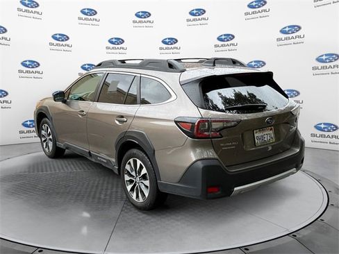 Used 2023 Subaru Outback Limited image 6