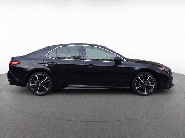 Used 2018 Toyota Camry XSE FWD image 8