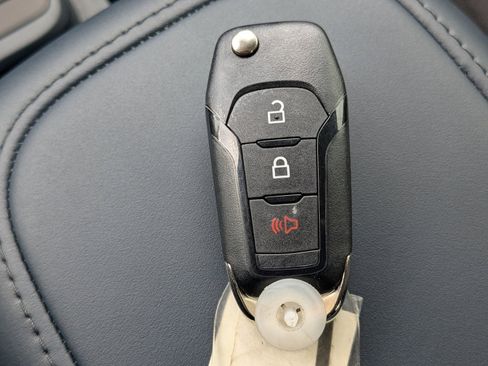 New 2025 Ford Maverick XL w/ Equipment Group 101A image 31