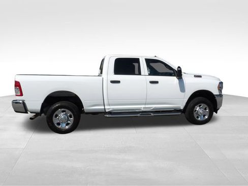Used 2024 RAM 2500 Tradesman w/ Chrome Appearance Group image 8