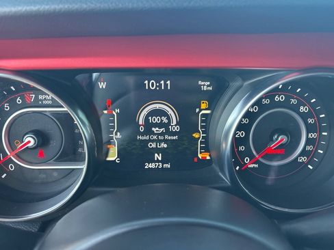 Certified 2022 Jeep Gladiator Rubicon AWD/4WD image 21