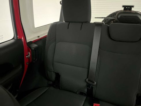 Used 2022 Jeep Wrangler Unlimited Sport AWD/4WD image 12