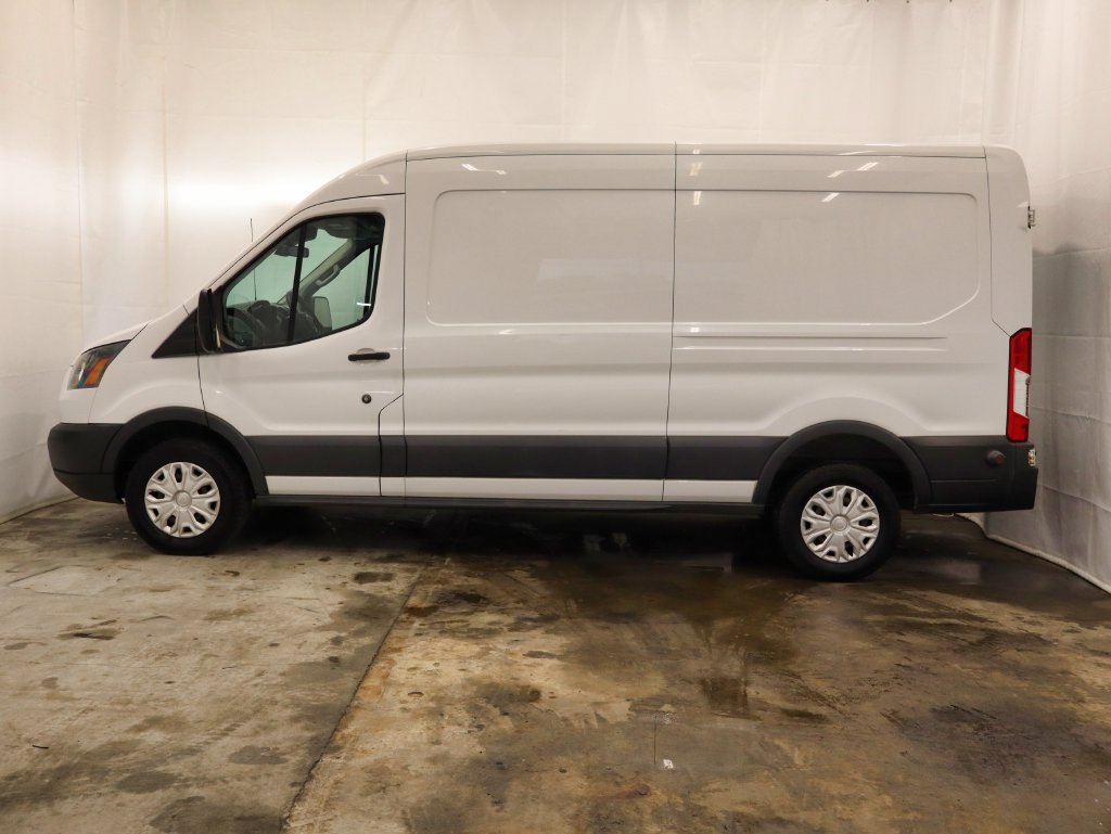 Used 2015 Ford Transit 250 148 Medium Roof RWD image 3