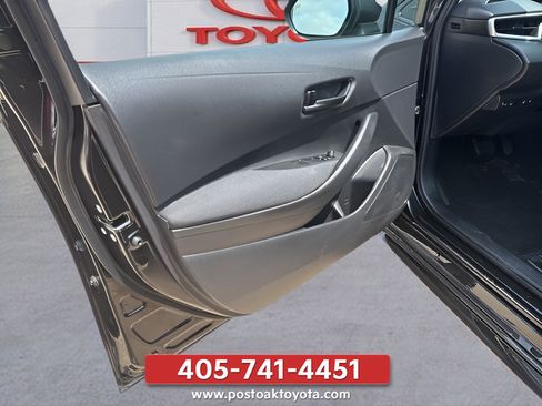 Used 2024 Toyota RAV4 XLE w/ Convenience Package FWD image 14