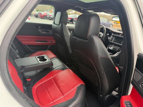 Used 2016 Jaguar XF R-Sport image 10