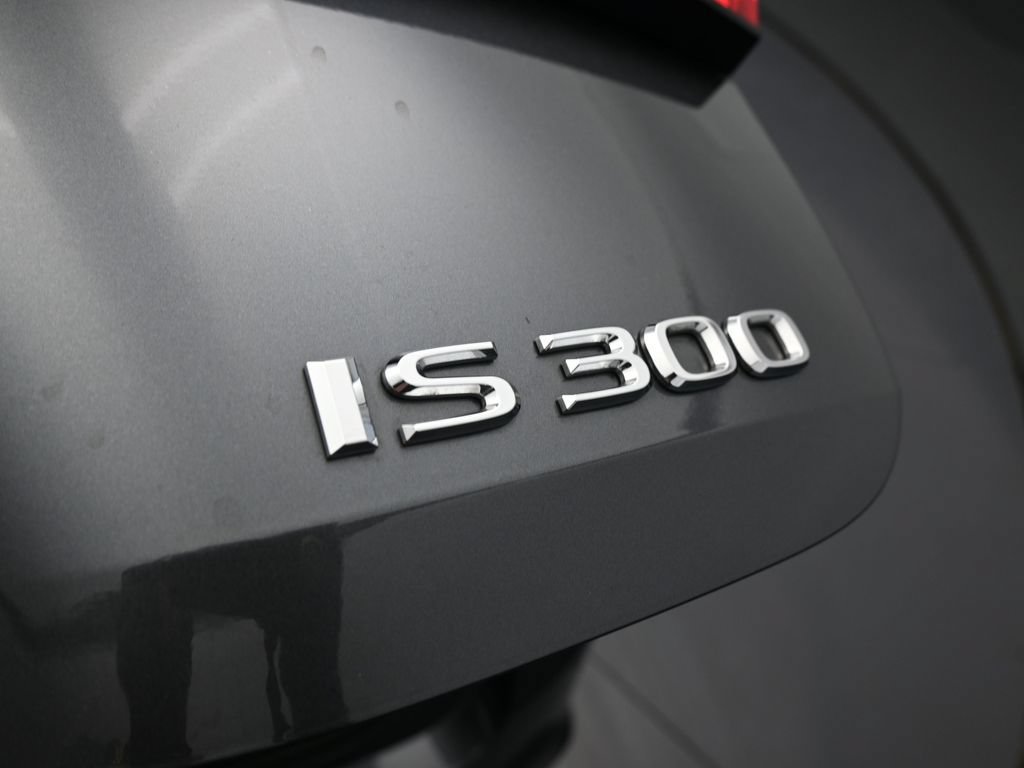Used 2025 Lexus IS 300 w/ Premium Package RWD image 42
