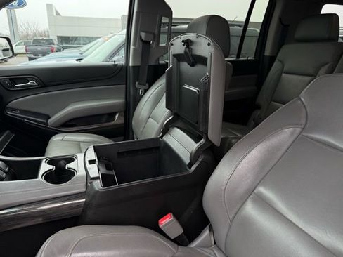 Used 2018 Chevrolet Suburban LT image 29