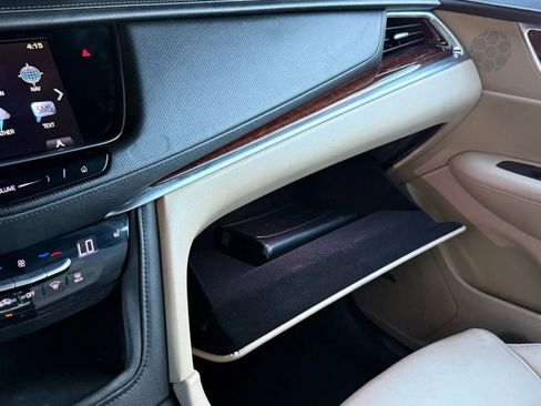 Used 2018 Cadillac XT5 Luxury w/ Driver Awareness Package image 55