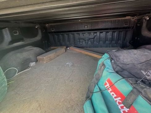 Used 2018 Chevrolet Silverado 1500 High Country image 11