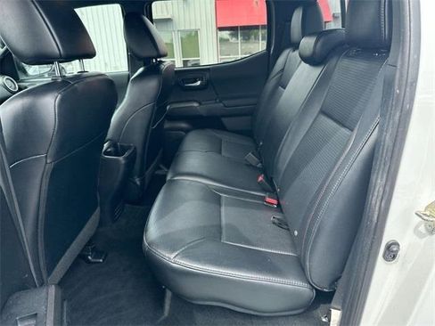 Used 2017 Toyota Tacoma TRD Pro image 22